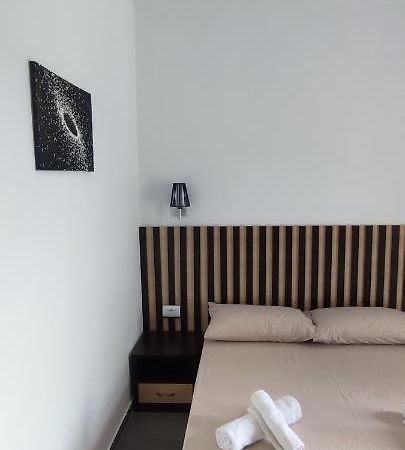 Aleks Holiday Rooms 사밀 외부 사진