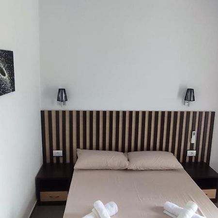Aleks Holiday Rooms 사밀 외부 사진