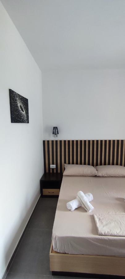 Aleks Holiday Rooms 사밀 외부 사진